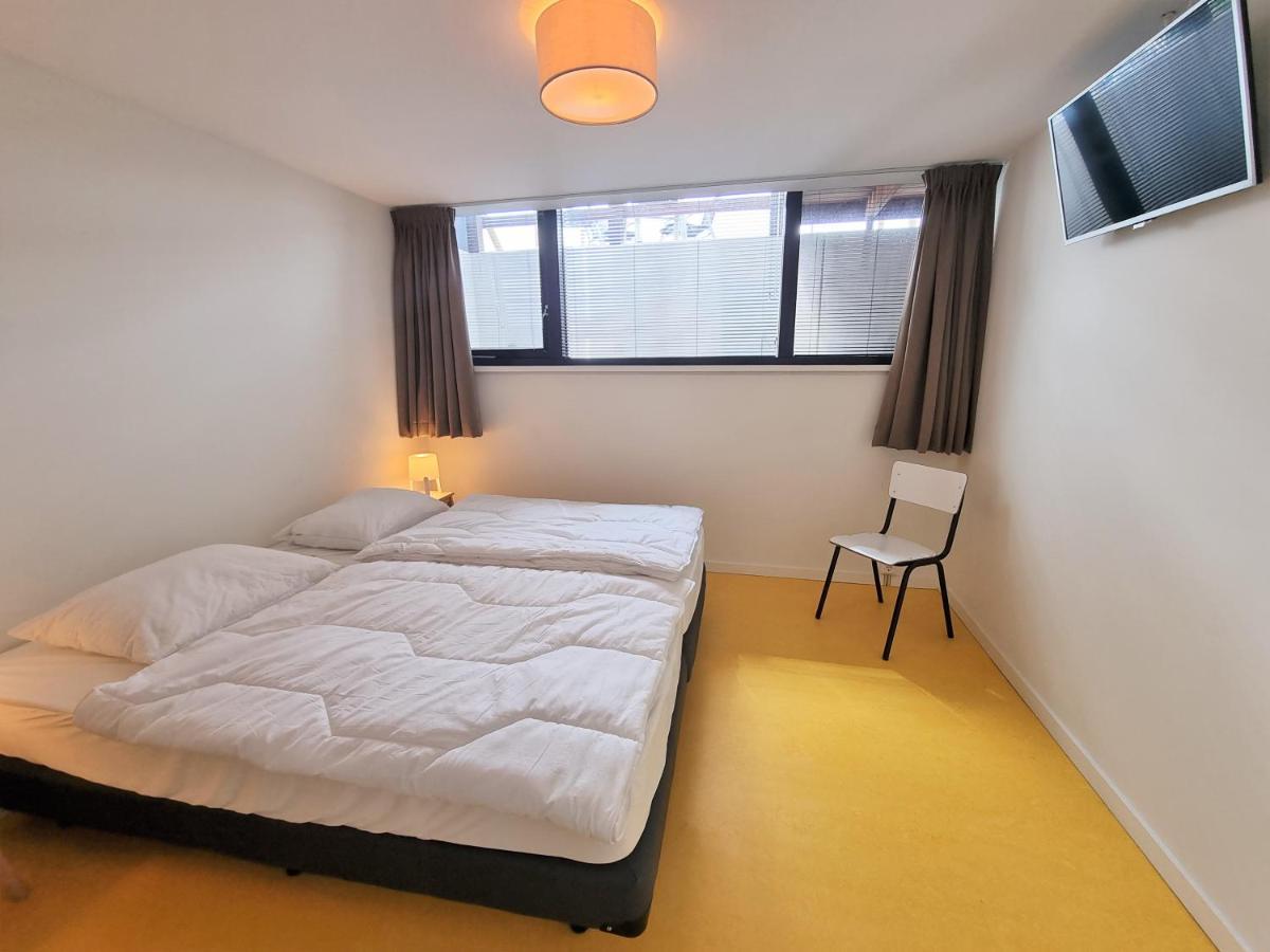 Holiday home Nieuw Centrum: Luxe Strandvakantie Met Tuin En Parkeren