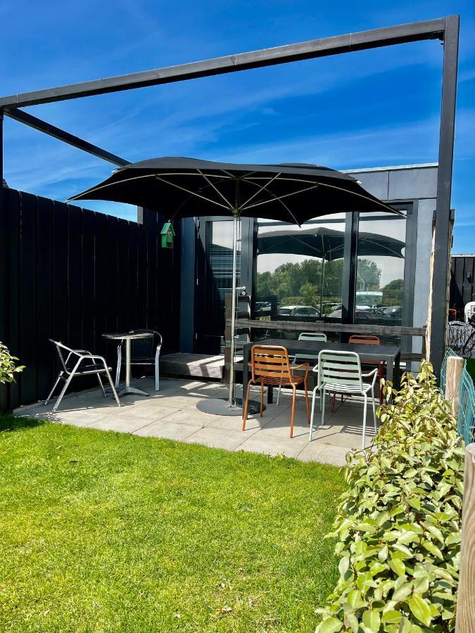 Holiday home Nieuw Centrum: Luxe Strandvakantie Met Tuin En Parkeren Domburg